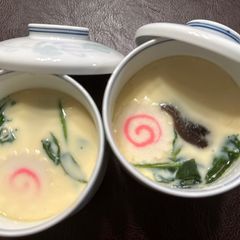 茶碗蒸し Chawan mushi A picture of 茶碗蒸し Chawan mushi.