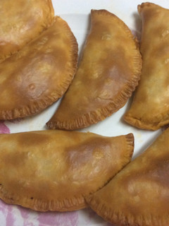 Una foto de Empanadillas de atún con tomate y huevo 👩🏼🍳