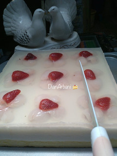 Foto resep Puding Bolu Busa Leci🍰 Lychee Mousse Cake Pudding