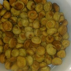 A picture of Baked chinchin.