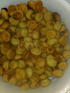A picture of Baked chinchin.