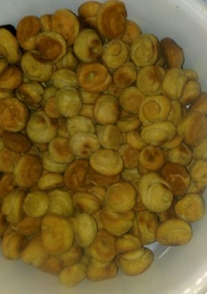 A picture of Baked chinchin.