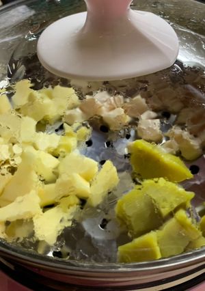 Hình của món Đồ ăn dặm cho bé (cháo táo khoai lang và thịt gà).