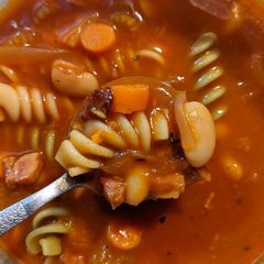 A picture of Easy minestrone soup.