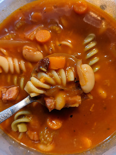 A picture of Easy minestrone soup.