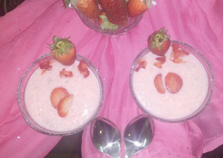 Steps to Prepare Ultimate Strawberry phirni