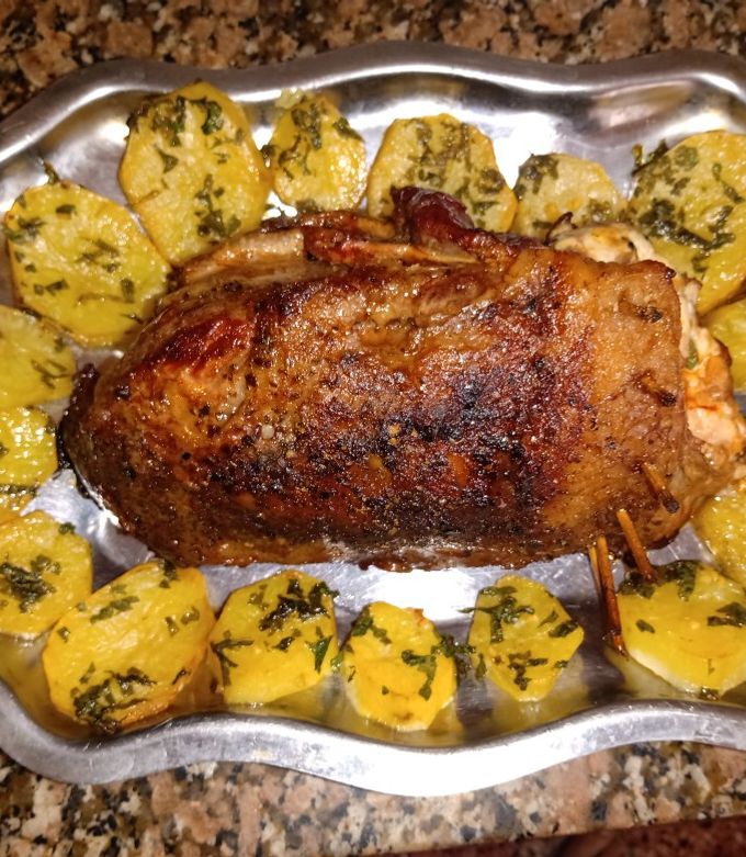 Una foto de Lomo relleno al horno con papas