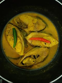 সরষে ইলিশ(sorshe ilish recipe in Bengali) রেসিপির প্রধান ছবি