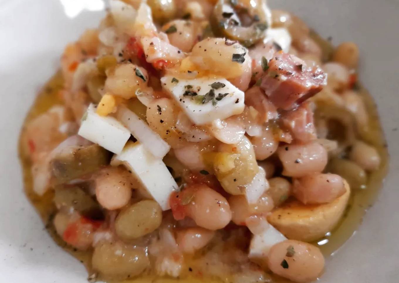 Ensalada de alubias a la Navarra con vinagreta de miel y mostaza