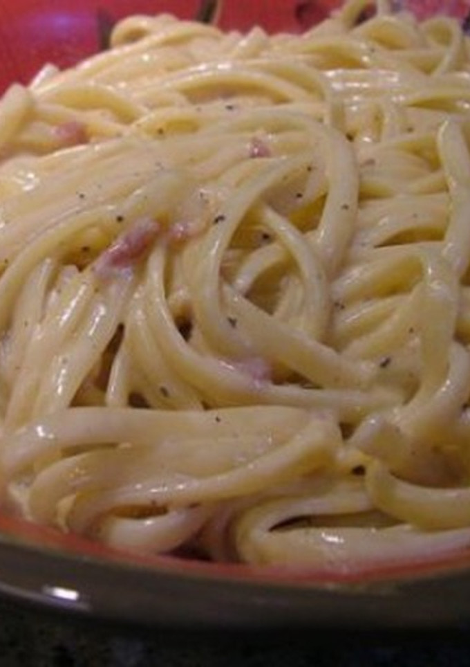 Una foto de Espaguetis carbonara con queso Philadelphia