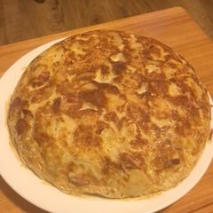 A picture of Spanish omelette.
