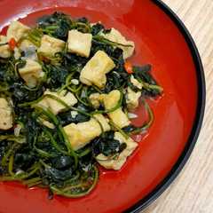 รูปของ Tumis Daun Tela dan Tahu Susu