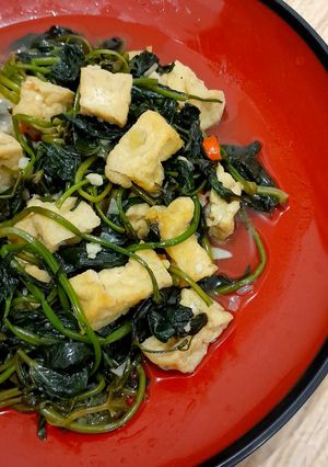 Foto resep Tumis Daun Tela dan Tahu Susu