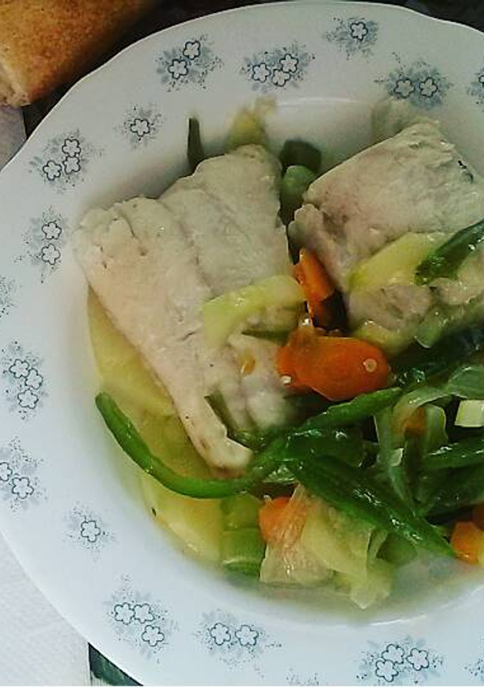 Una foto de Merluza (o cualquier pescado sin espinas) al papillote