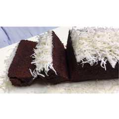 A picture of Brownies Kukus Chocolatos serba 6 sendok.