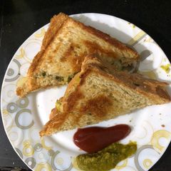 A picture of Corn and capscium sandwich.
