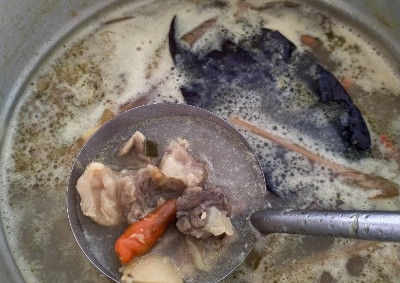 Soto kuning tetelan sapi
