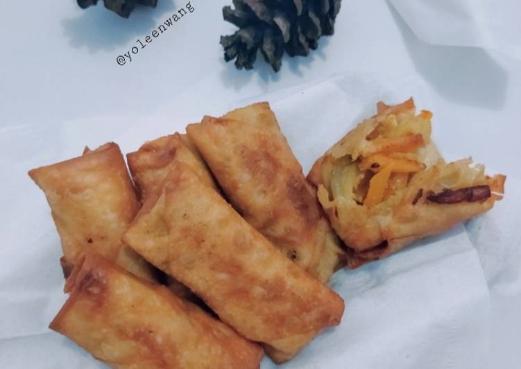 Lumpia Isi Acar Kuning