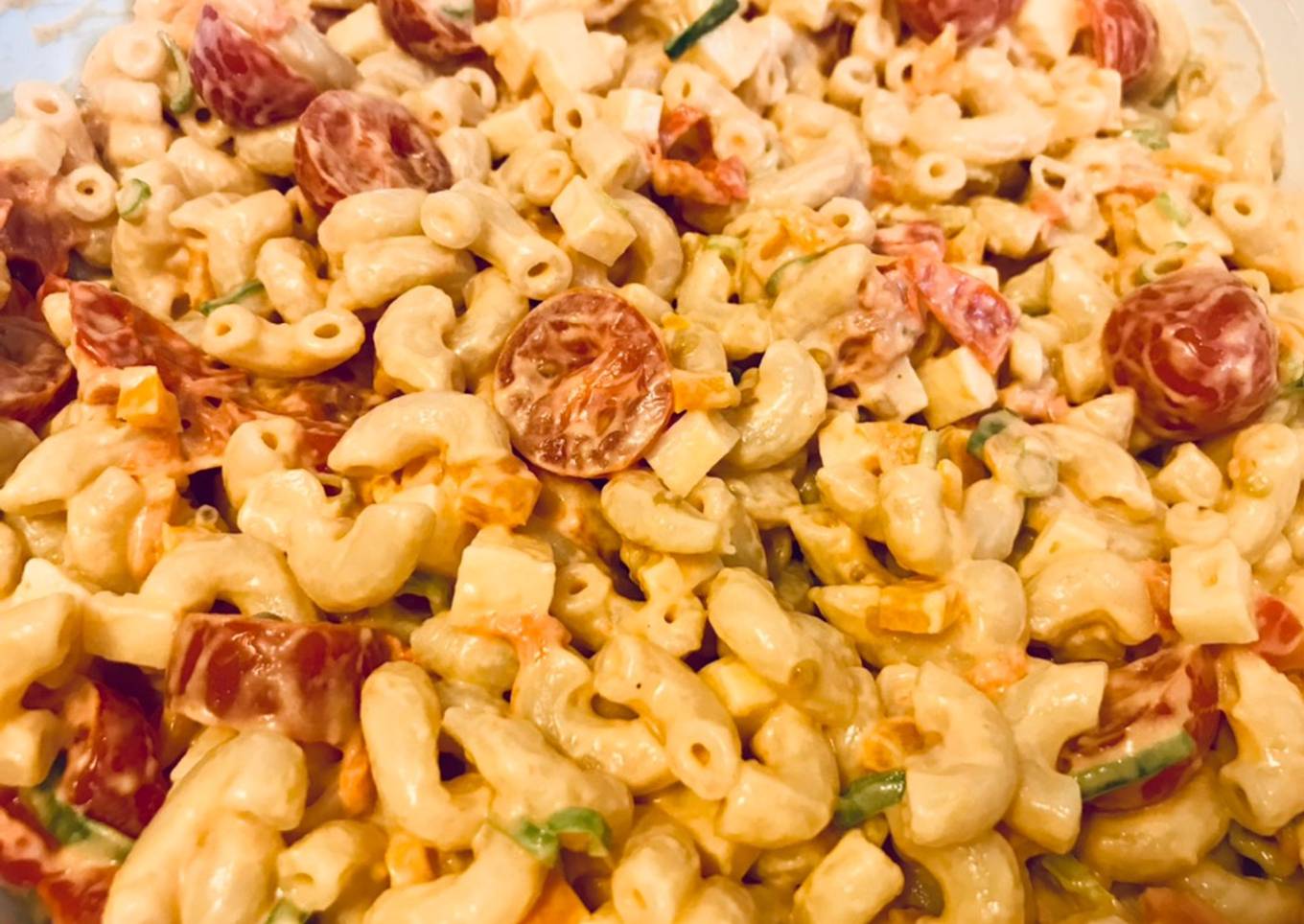 Pepper Tomato Macaroni Salad