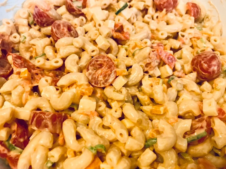 Easy Ways Make|Recipe} Pepper Tomato Macaroni Salad the So Delicious