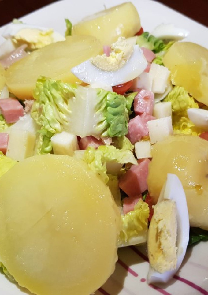 Una foto de Ensalada mixta