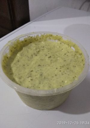 Una foto de Salsa de ajo y perejil (Dip)
