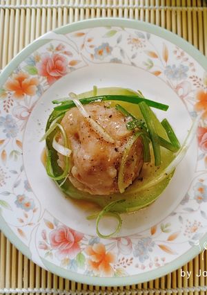 Hình của món Bầu hấp chả cá sốt dầu hào.