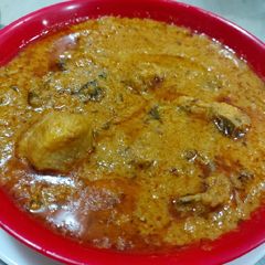 A picture of Chicken gravy.