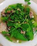 Canh gà nấu mướp hương