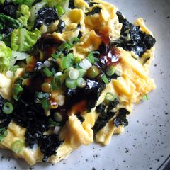 A picture of Scrambled Egg & Nori.