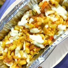 A picture of Cheesy creamy tikka macroni.