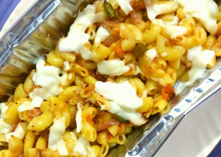 Simple Way to Prepare Ultimate Cheesy creamy tikka macroni
