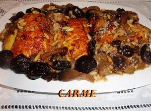 Foto principal de Pularda rellena con setas, ciruelas y piñones