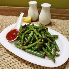 A picture of Honey chilli beans.