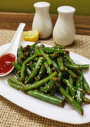 A picture of Honey chilli beans.