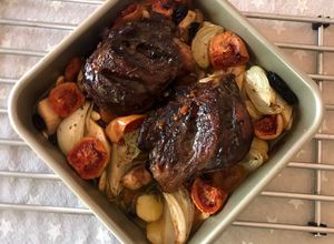 Una foto de Carrillera de Ternera al Horno con frutos secos