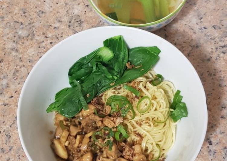 Easiest Way to Prepare Speedy Mie Ayam Jamur (Indonesian ramen)