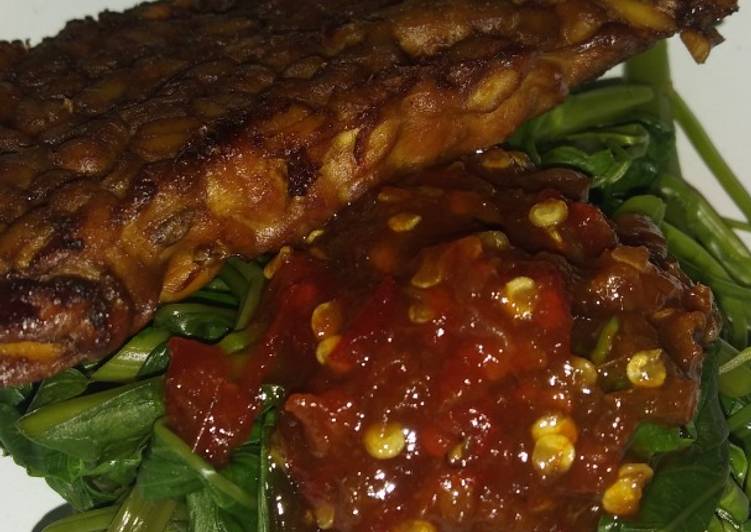 Bahan Rujak kangkung feat tempe bacem | Cara Buat Rujak kangkung feat tempe bacem Yang Bikin Ngiler