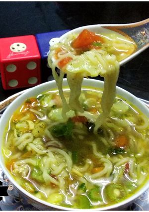 থুক্পা স্টাইল চিকেনস্যুপ (thukpa style chicken soup recipe in Bengali) রেসিপির প্রধান ছবি