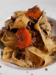 Una foto de Tagliatelle con ragout de carrilleras en salsa de Oporto