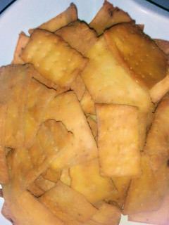 A picture of Homemade onion crackers.