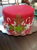 Pastel navideño decorado con fondant