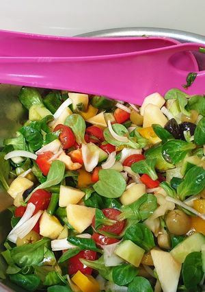 Alap saláta Kedvenc dresszinggel recept fotója