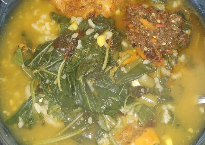 Langkah Mudah untuk Membuat 6. Tinutuan kampung (bubur Manado) yang Enak Banget