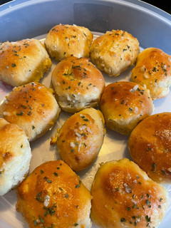 A picture of Garlic Rolls.