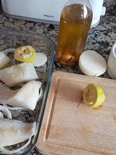 Una foto de Pescado al horno. Bacalao o merluza
