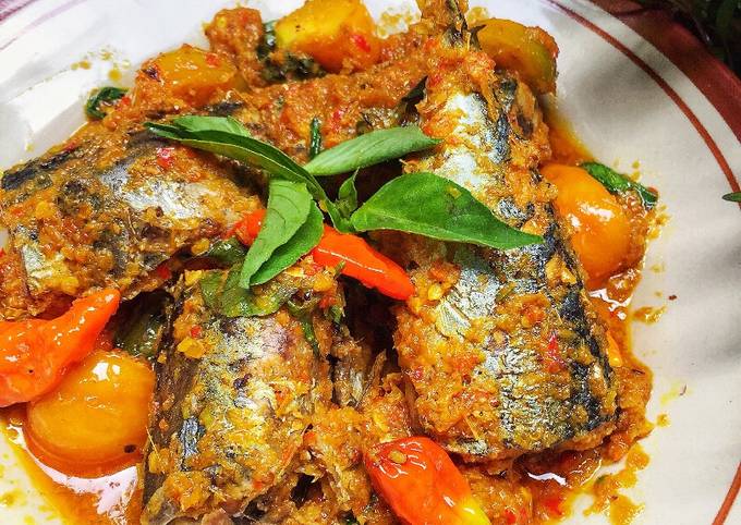 Langkah Mudah untuk Menyiapkan Ikan tongkol bumbu bali, Bisa Manjain Lidah