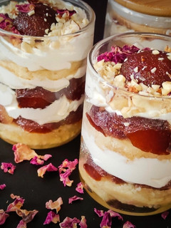 லெப்ட் ஓவர் ஜார் கேக்(Leftover jar cake recipe in tamil) செய்முறை முக்கிய புகைப்படம்
