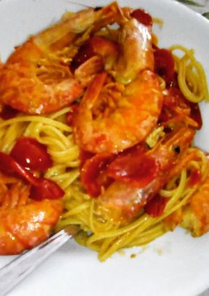 Foto di Linguine allo zafferano con mazzancolle e pomodorini