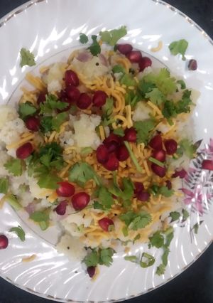 ઉપમા (Upma Recipe In Gujarati) રેસીપી મુખ્ય ફોટો